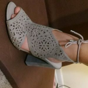Taupe, suede, Guess heels